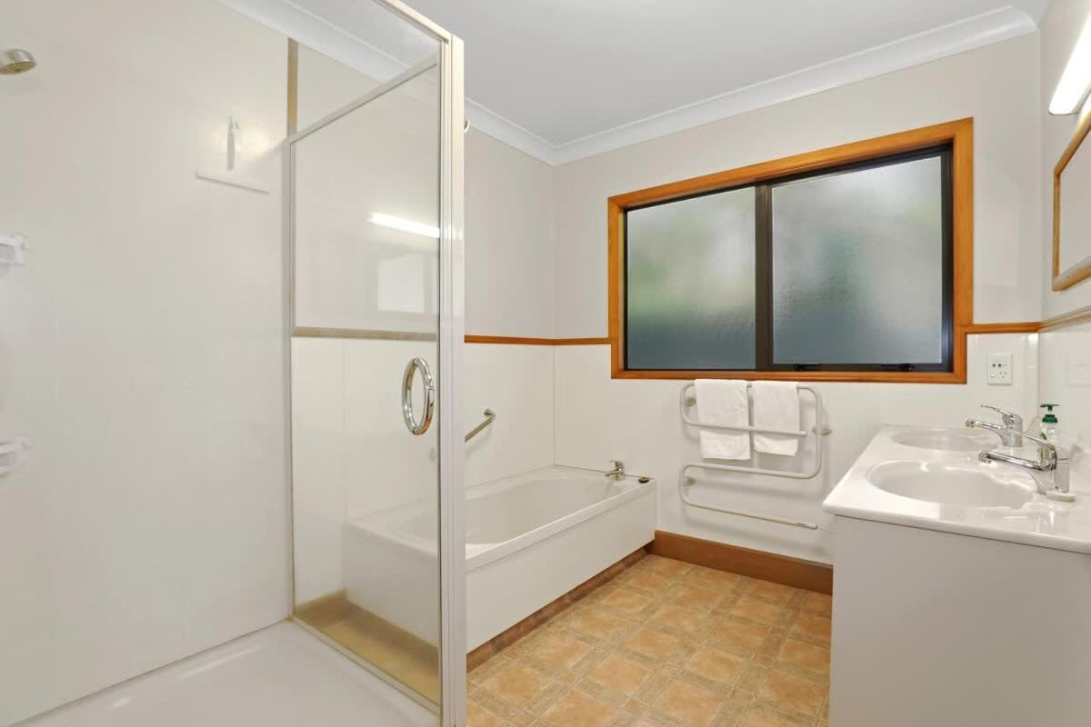 Mountain Bike Vacation Villa โรโตรัว ภายนอก รูปภาพ